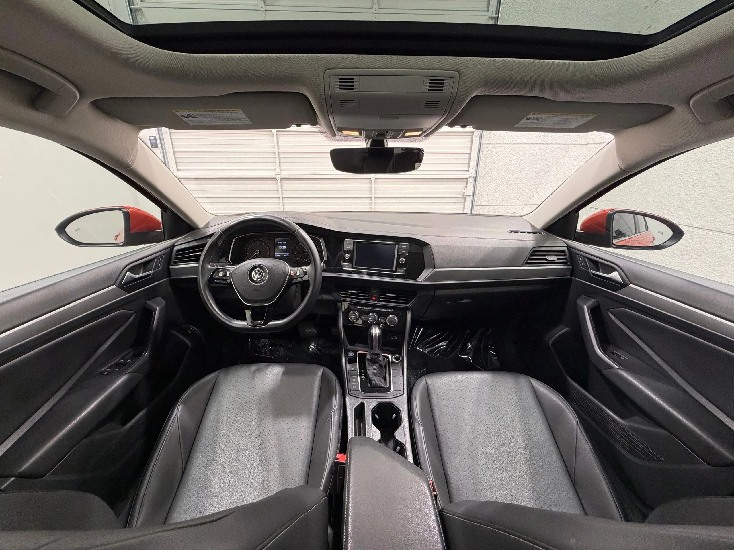 Used 2019 Orange Volkswagen 1.4T SE image 31