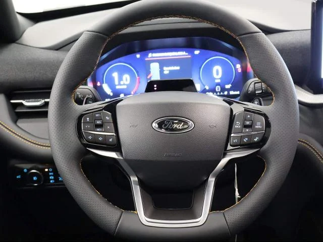 New 2026 Agate Black Metallic Ford Tremor® image 30
