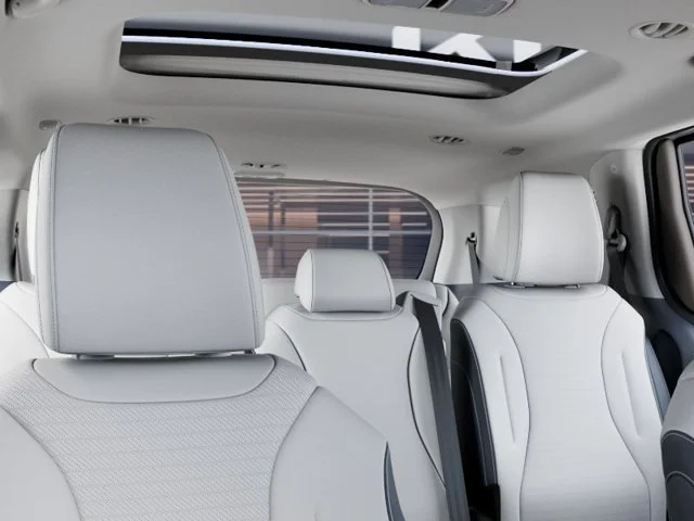 New 2027 White Kia SX Prestige image 27