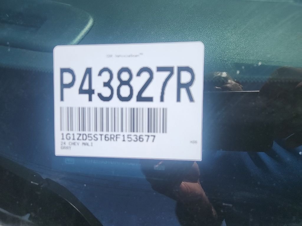 Used 2024 Gray Chevrolet LT image 25