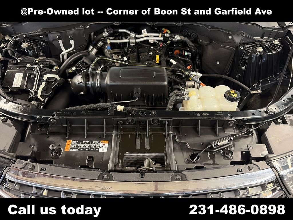 Used 2022 Green Ford XLT image 10