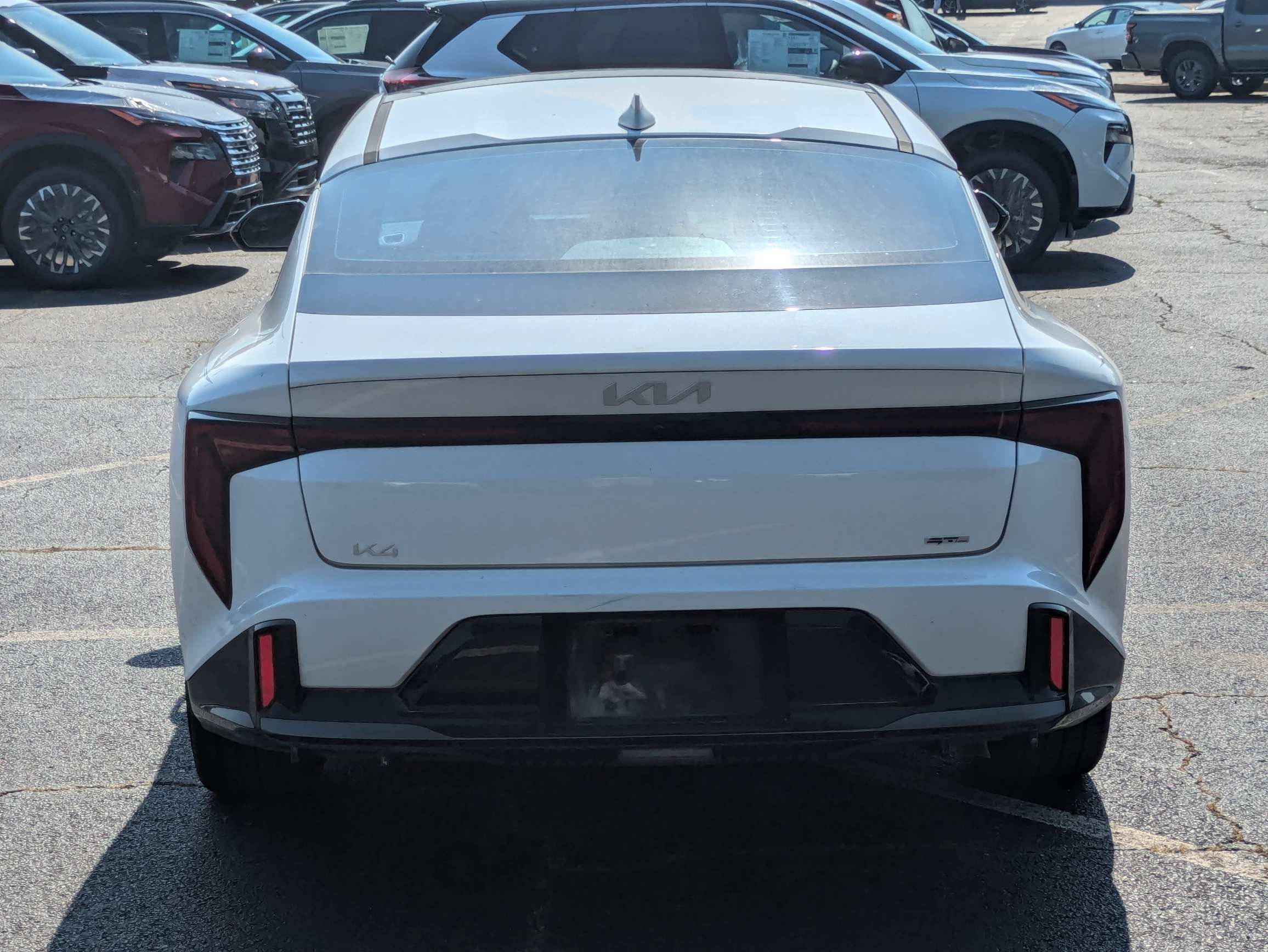 Used 2025 White Kia GT-Line image 4