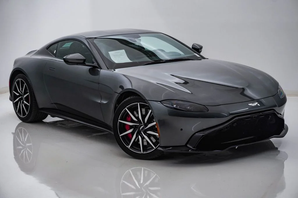Used 2019 Magnetic Silver Aston Martin Coupe image 3