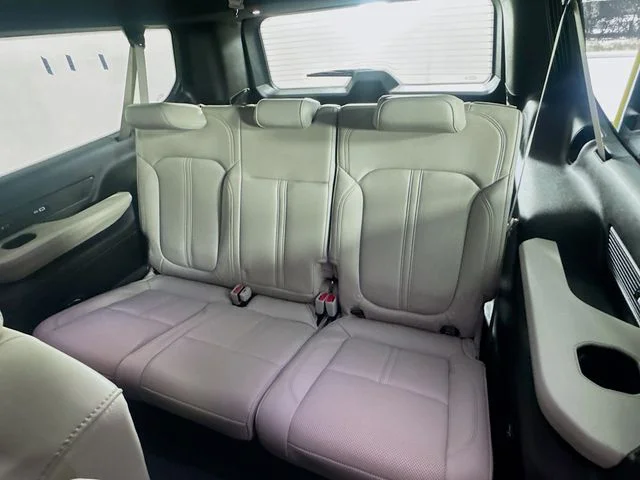 New 2026 High Gloss Black Exterior Paint Jeep Limited Altitude image 30