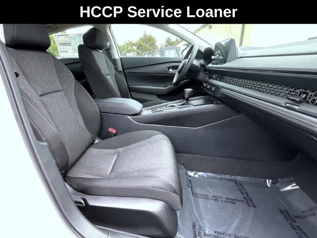 Used 2026 Platinum White Pearl Honda LX image 15