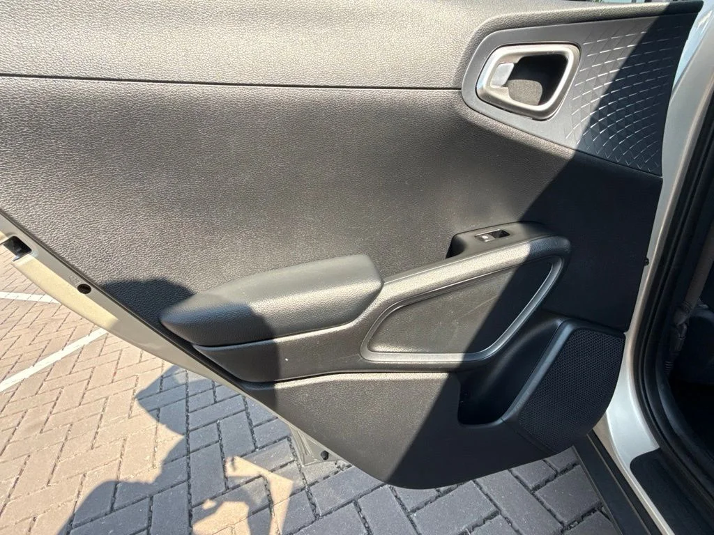 Used 2020 Gold Kia EX image 23