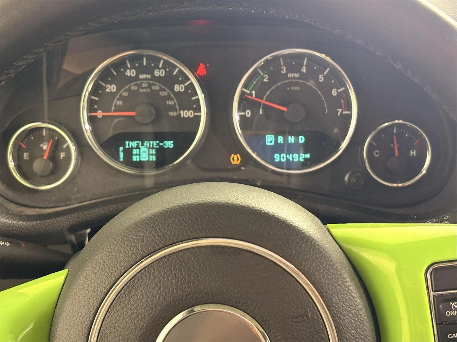 Used 2016 Hypergreen Clearcoat Jeep Sport image 31