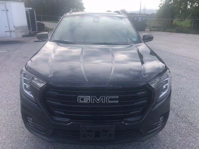 Used 2023 Black GMC SLT image 6