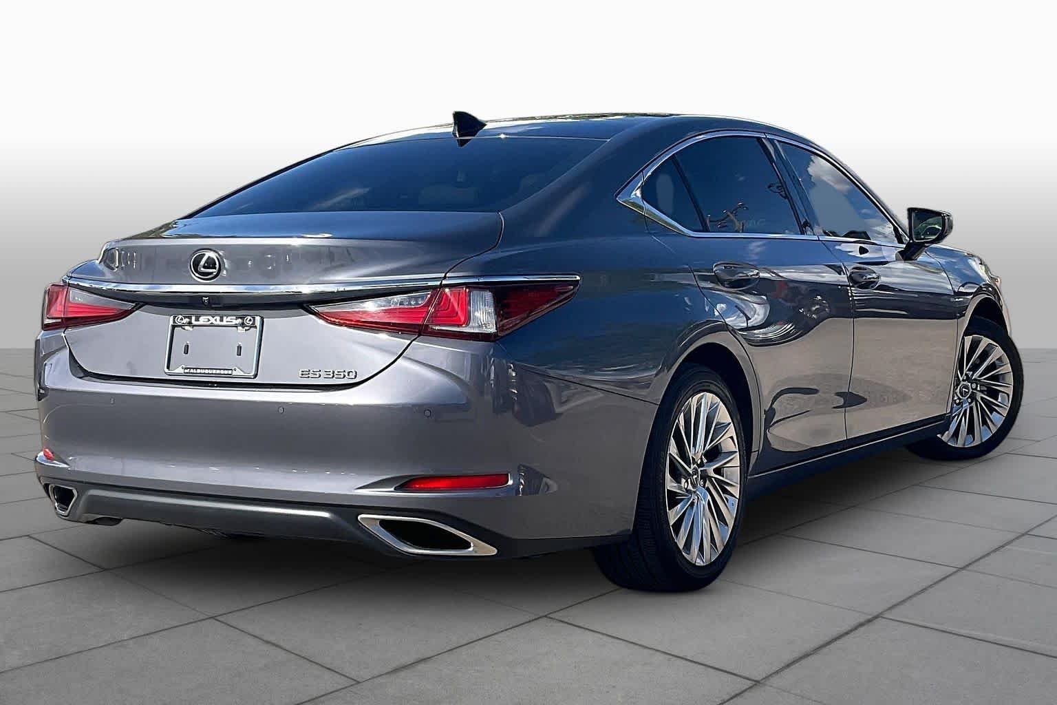 Used 2019 Nebula Gray Pearl Lexus Ultra Luxury image 12