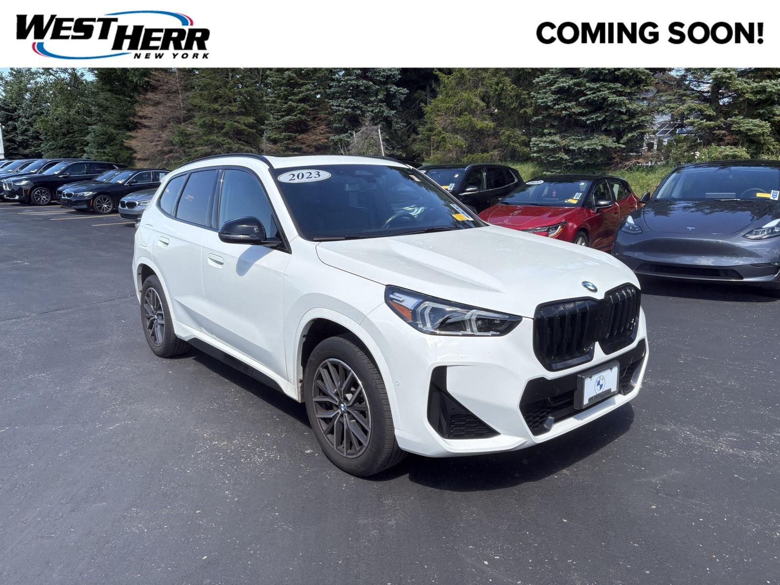 Used 2023 Alpine White BMW xDrive28i image 1