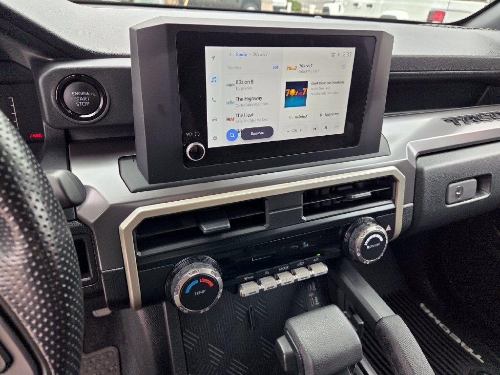 2025 Toyota Tacoma SR5 - Photo 24