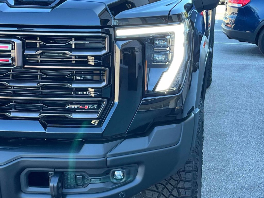 2026 GMC Sierra 2500HD AT4X - Photo 9