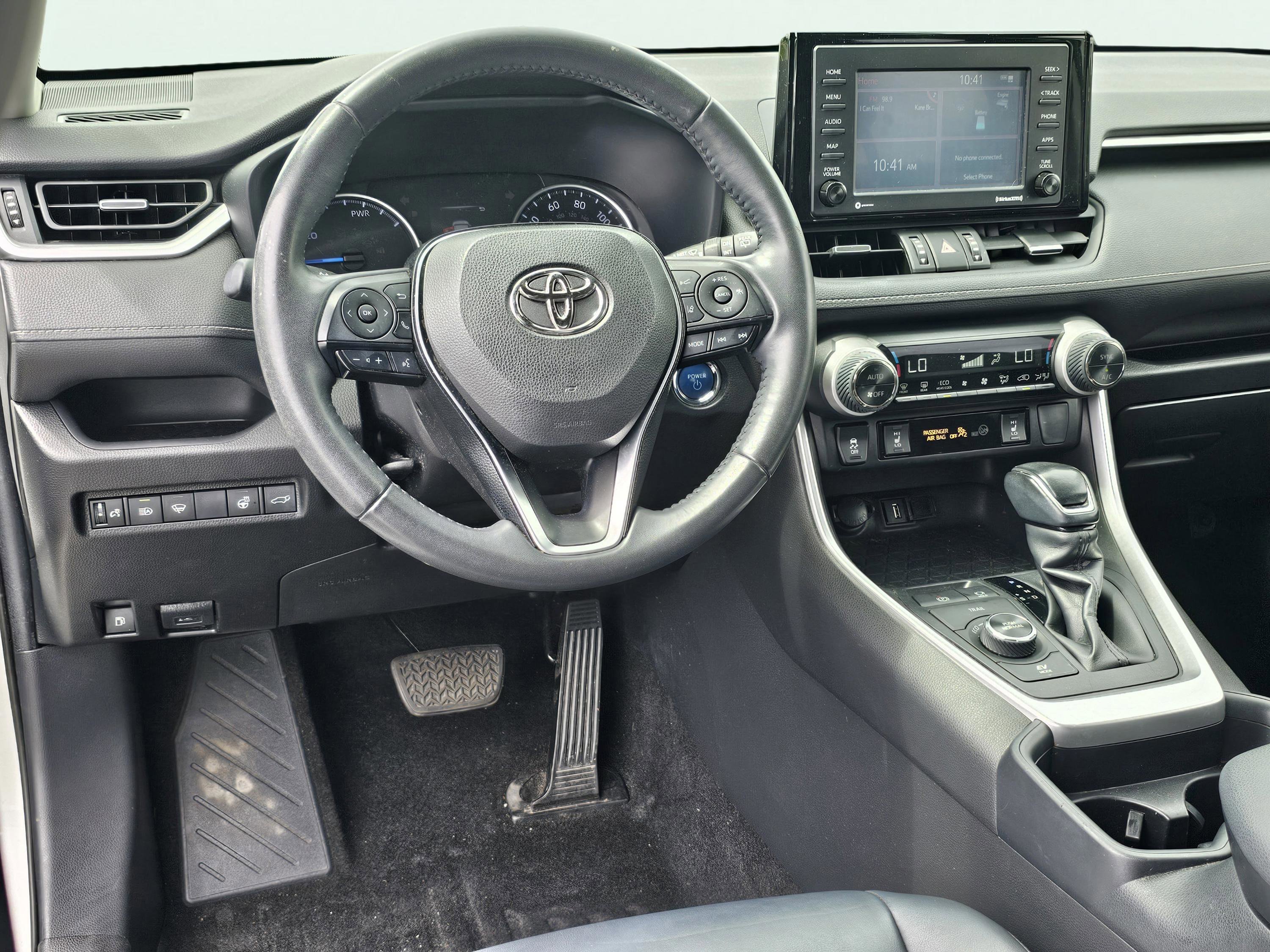 Used 2021 Blizzard Pearl Toyota Hybrid XLE Premium image 36