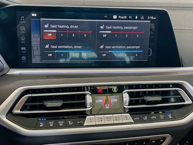 Used 2022 Black BMW xDrive40i image 18
