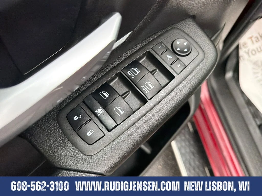 Used 2022 Red Ram Big Horn/Lone Star image 13