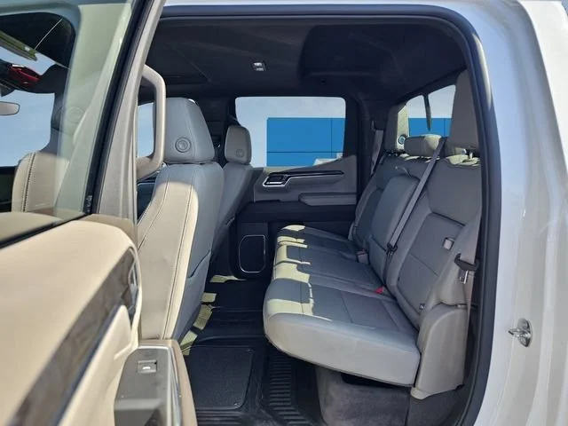 Used 2023 Iridescent Pearl Tricoat Chevrolet LTZ image 35