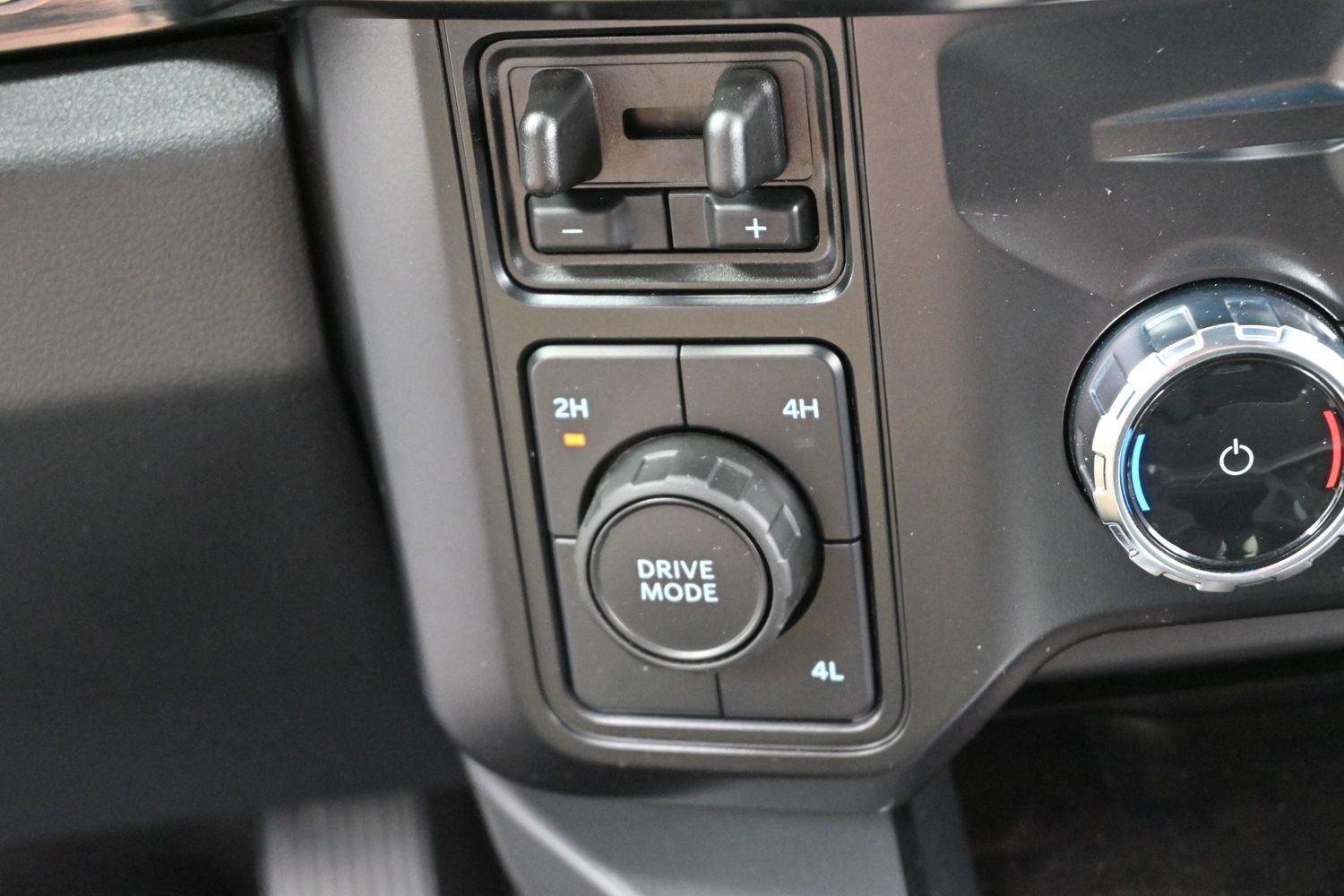 Used 2024 Agate Black Ford LARIAT image 24