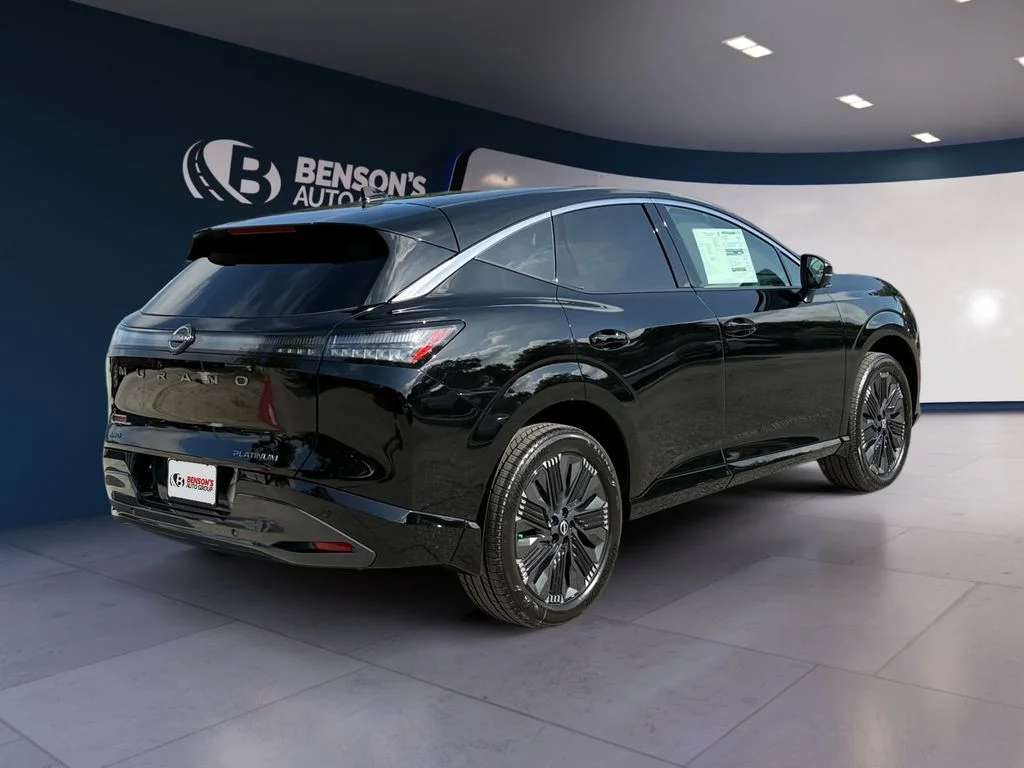 New 2026 Black Nissan Platinum image 5