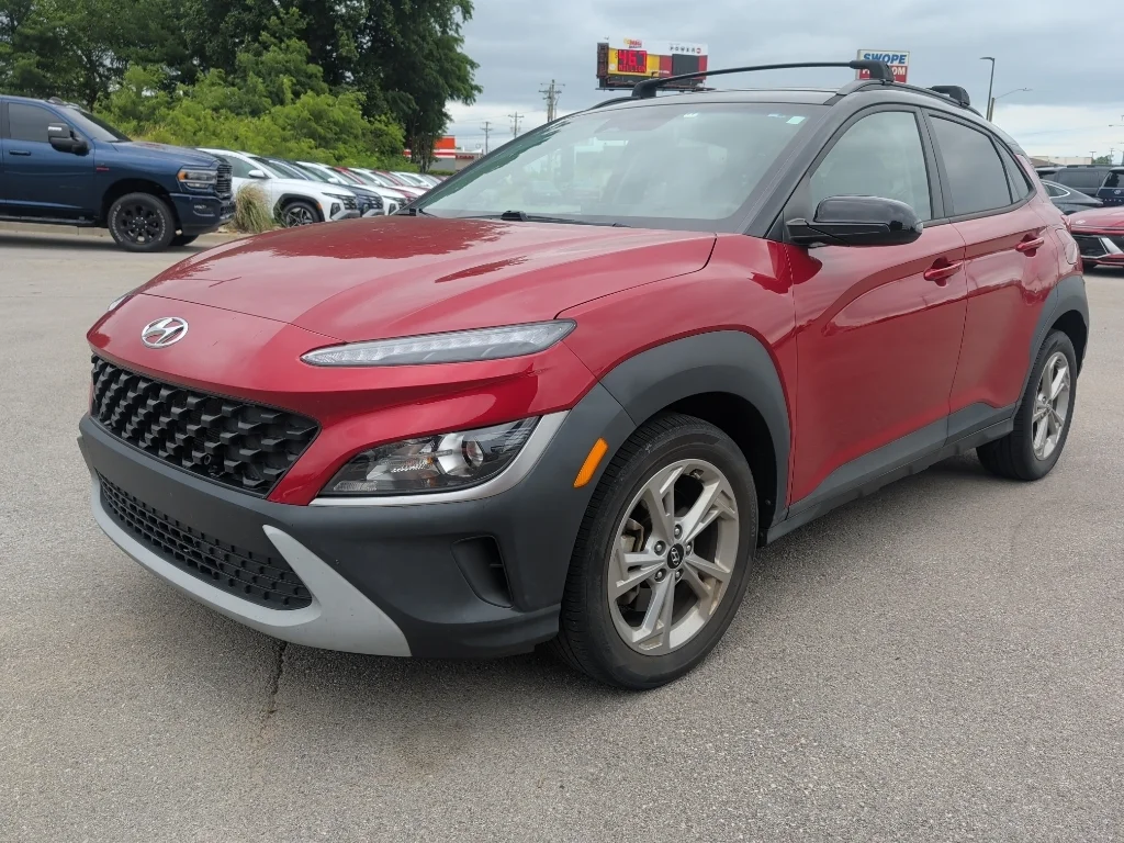 Used 2023 Pulse Red w/Black Roof Hyundai SEL image 2