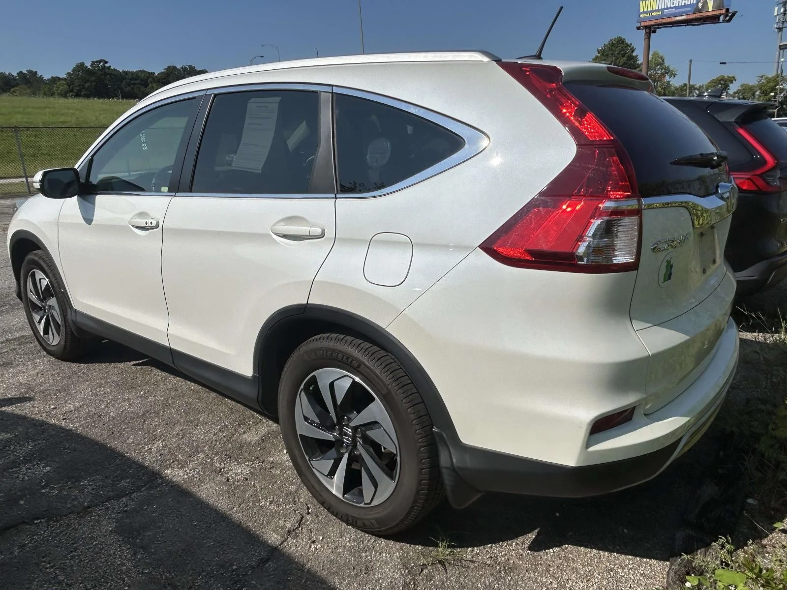 Used 2016 White Honda Touring image 4