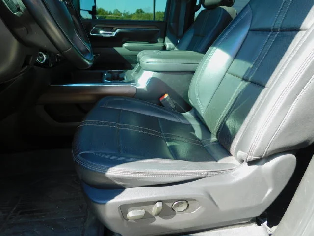 Used 2024 Gray Chevrolet High Country image 10