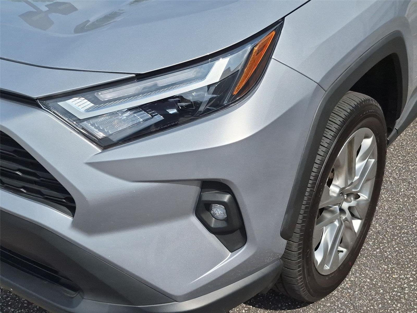 Used 2025 Silver Sky Metallic Toyota XLE Premium image 9