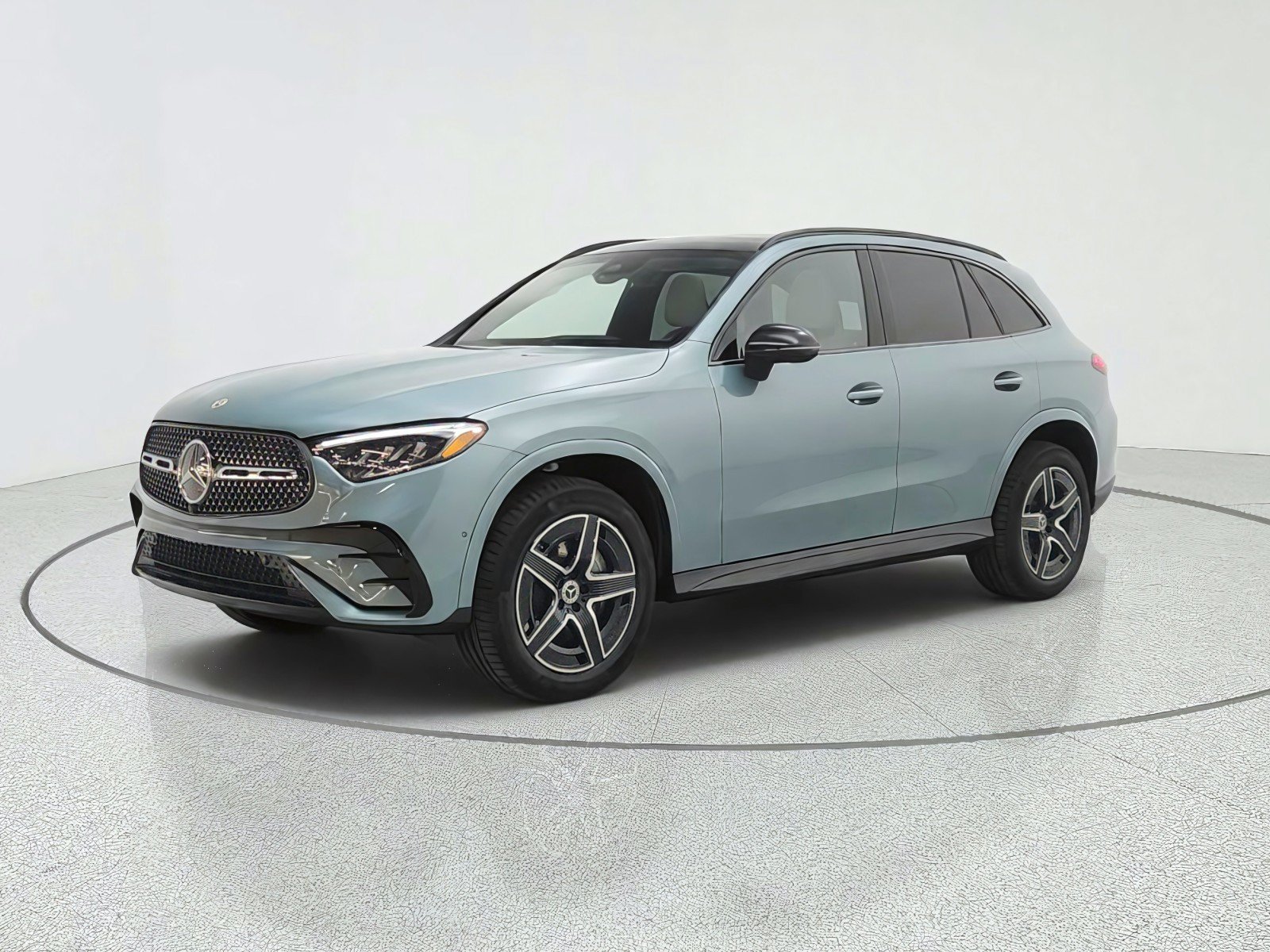 New 2027 Verde Silver Metallic Mercedes-Benz GLC 300 SUV image 22