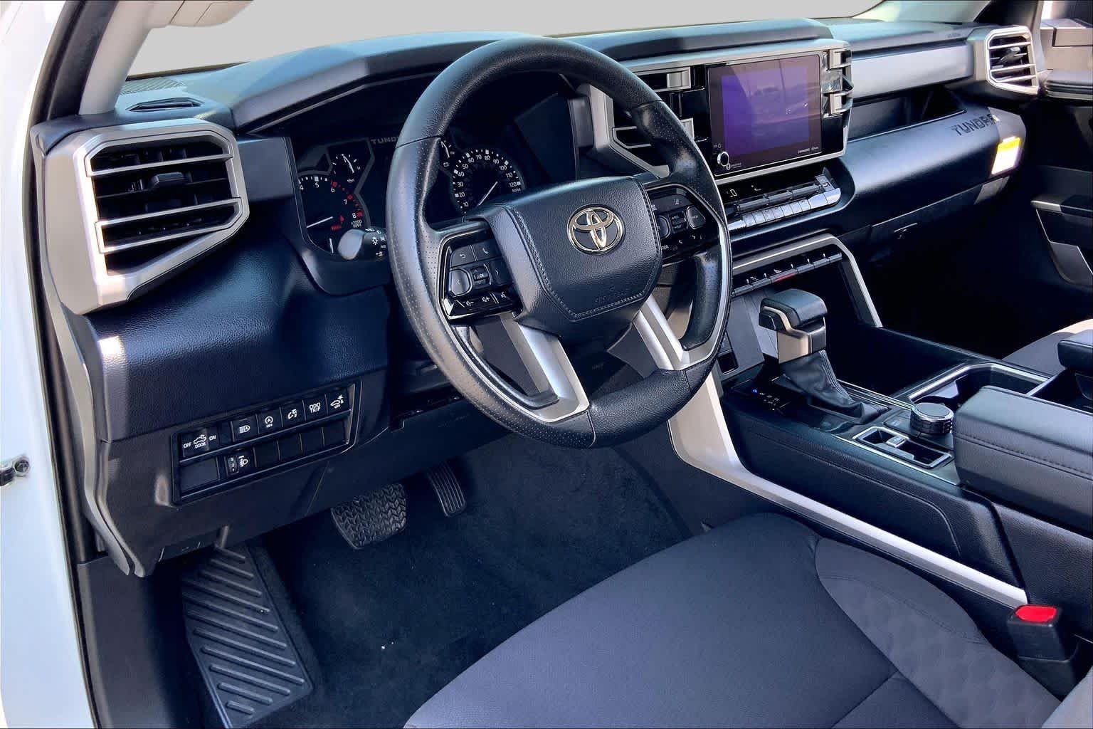Used 2024 Ice Cap Toyota SR5 image 17