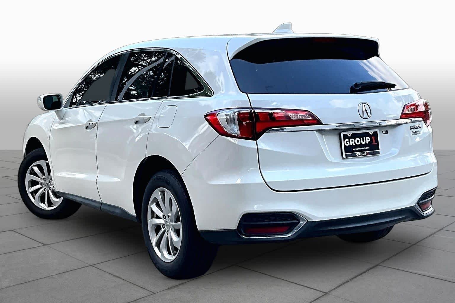 Used 2018 Modern Steel Metallic Acura  image 10