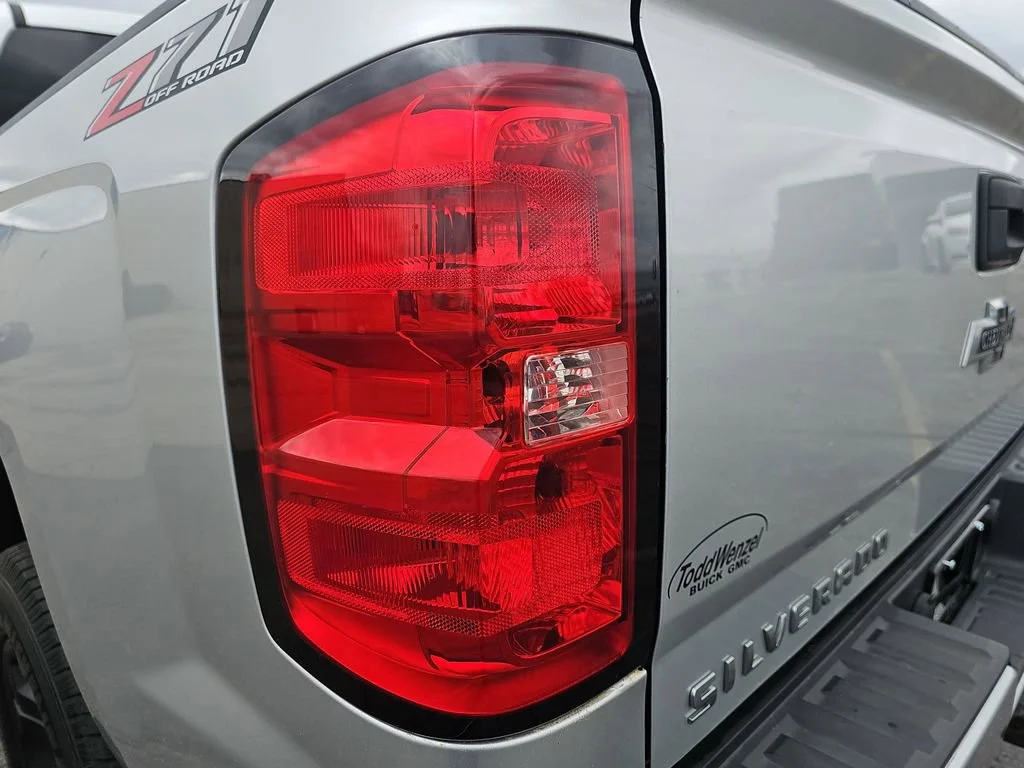 Used 2018 SILVER ICE METALLIC Chevrolet LT image 37