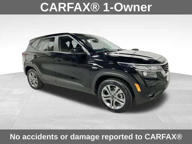 Used 2023 Black Kia LX image 3
