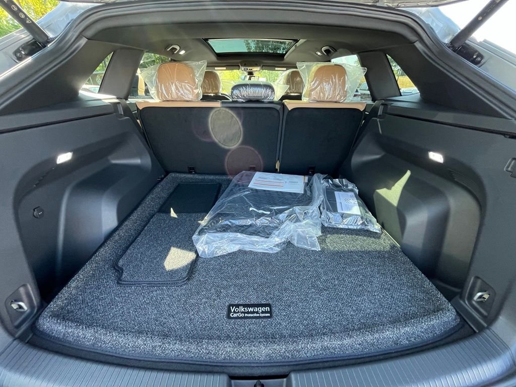 New 2026 Silver Volkswagen 2.0T SEL R-Line Black image 26