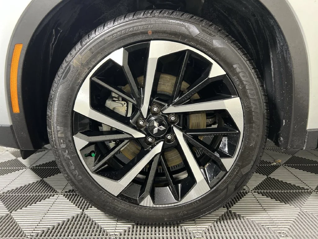 Used 2024 Black Mitsubishi SE image 18