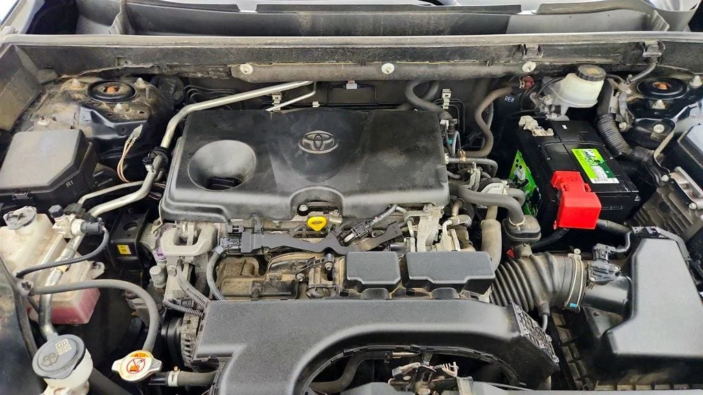 Used 2019 Midnight Black Metallic Toyota XLE AWD image 27