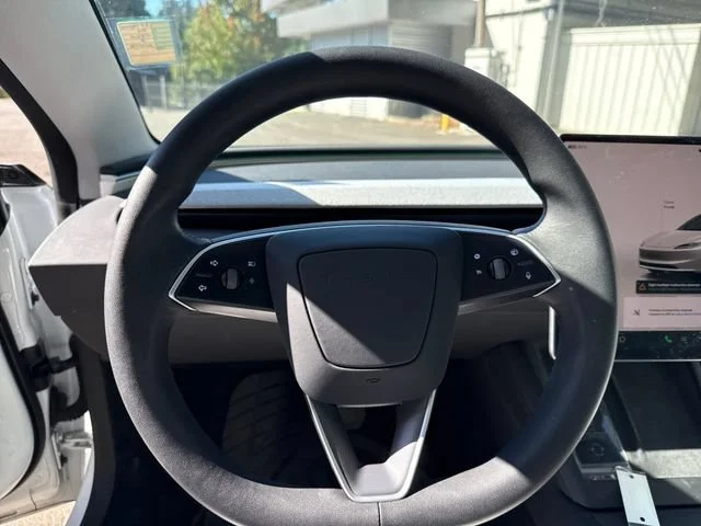 Used 2024 Pearl White Multi-Coat Tesla Base image 18