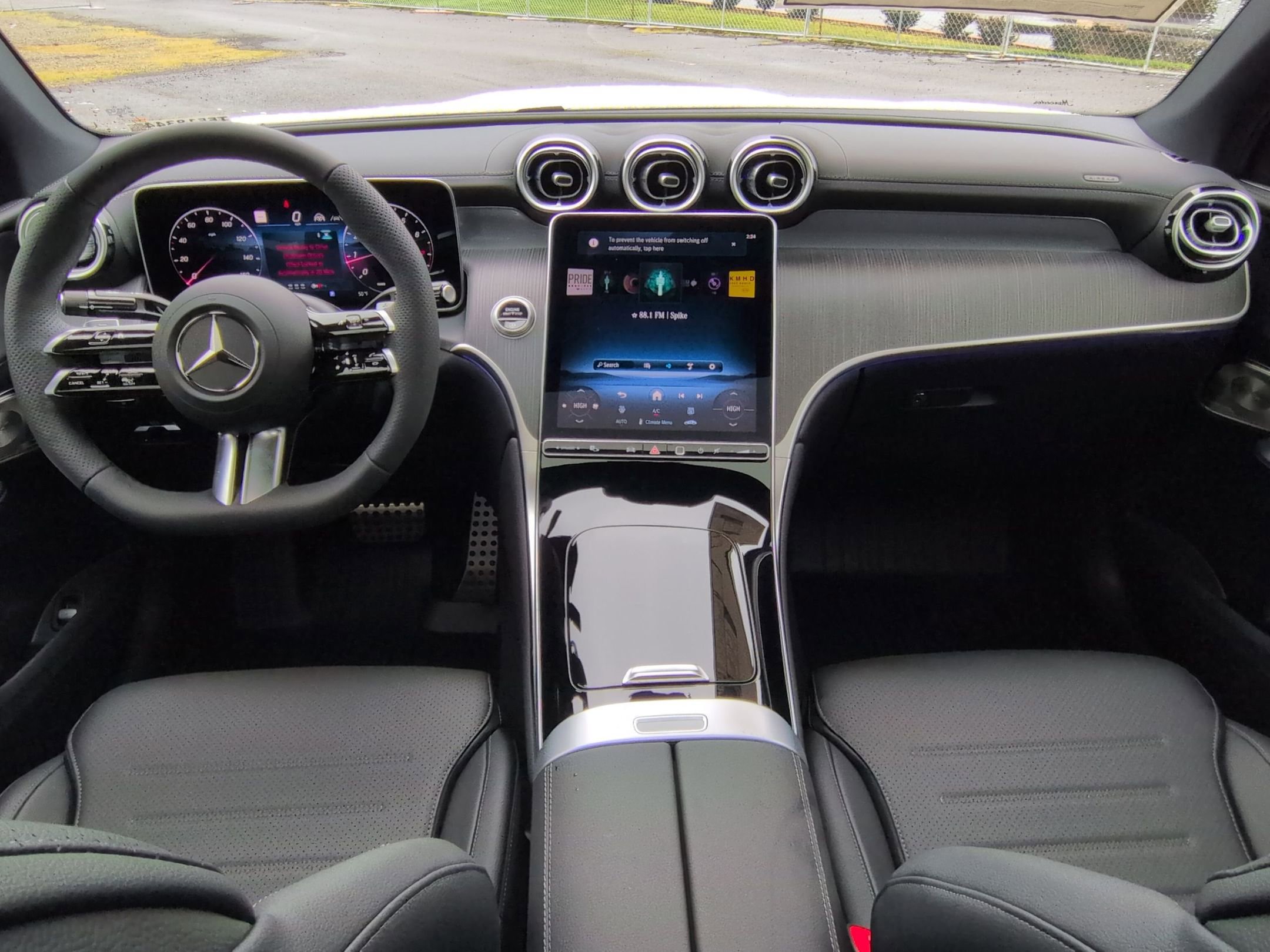 New 2026 Polar White Mercedes-Benz GLC 300 image 51