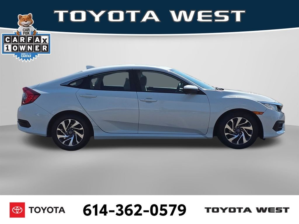 Used 2018  Honda EX image 4