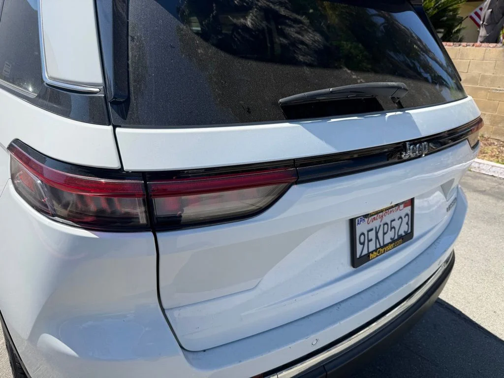 Certified Used 2023 White/off-white Jeep Laredo image 10