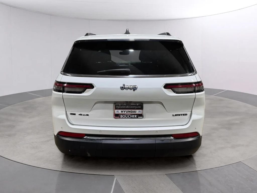 Used 2022 White/off-white Jeep Limited image 4