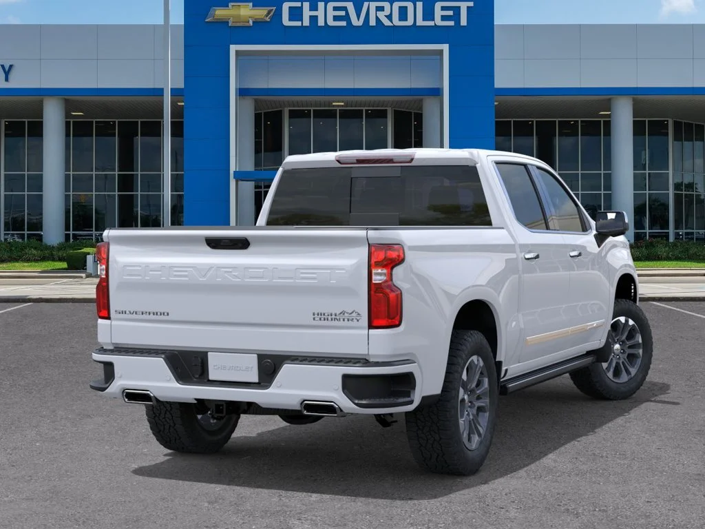 New 2026 Polar White Tricoat Chevrolet High Country image 4