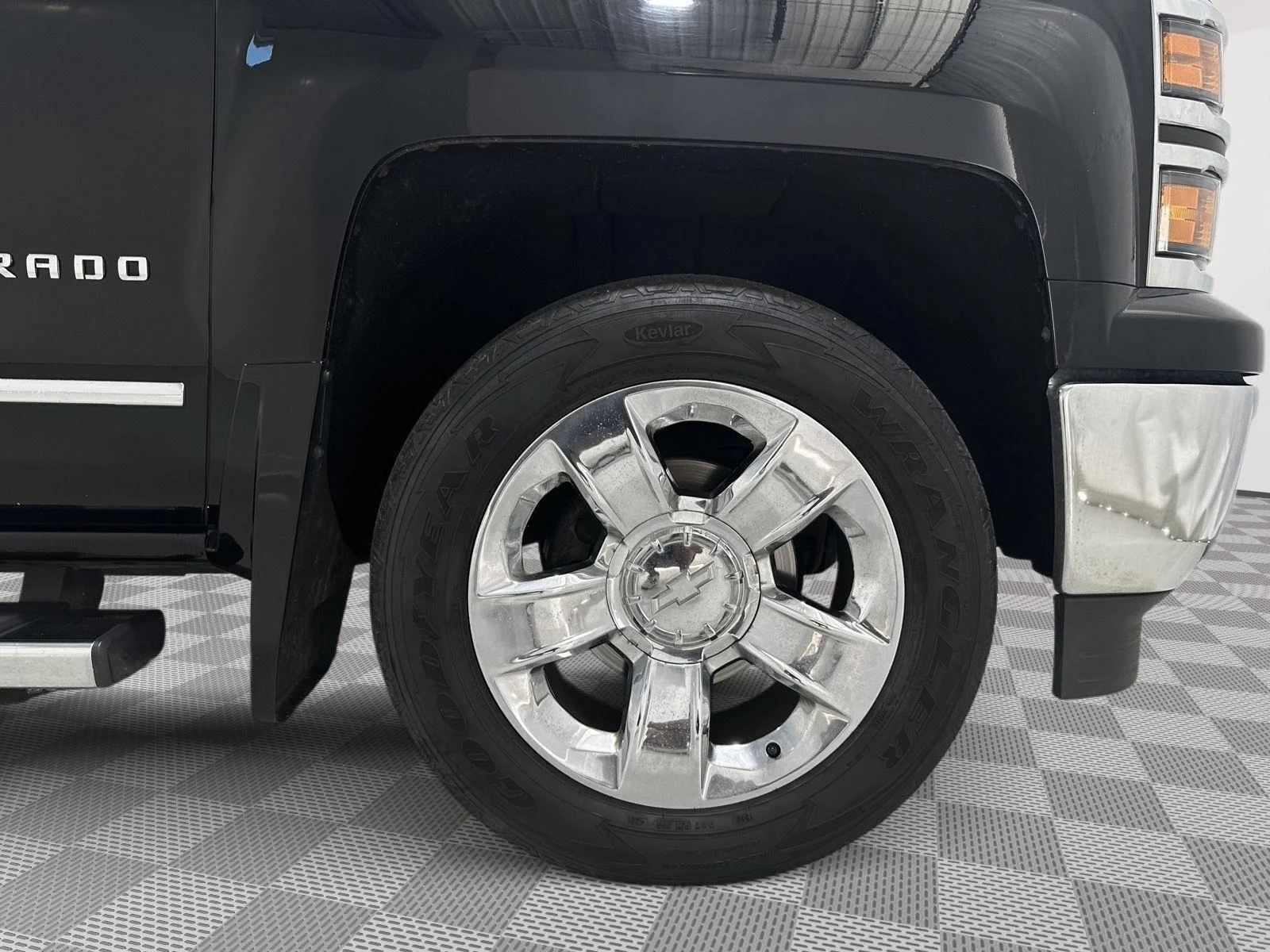 Used 2015 BLACK Chevrolet LTZ image 26