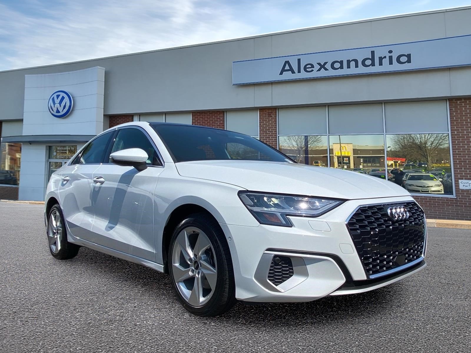 Used 2022 White Audi 40 Premium image 1