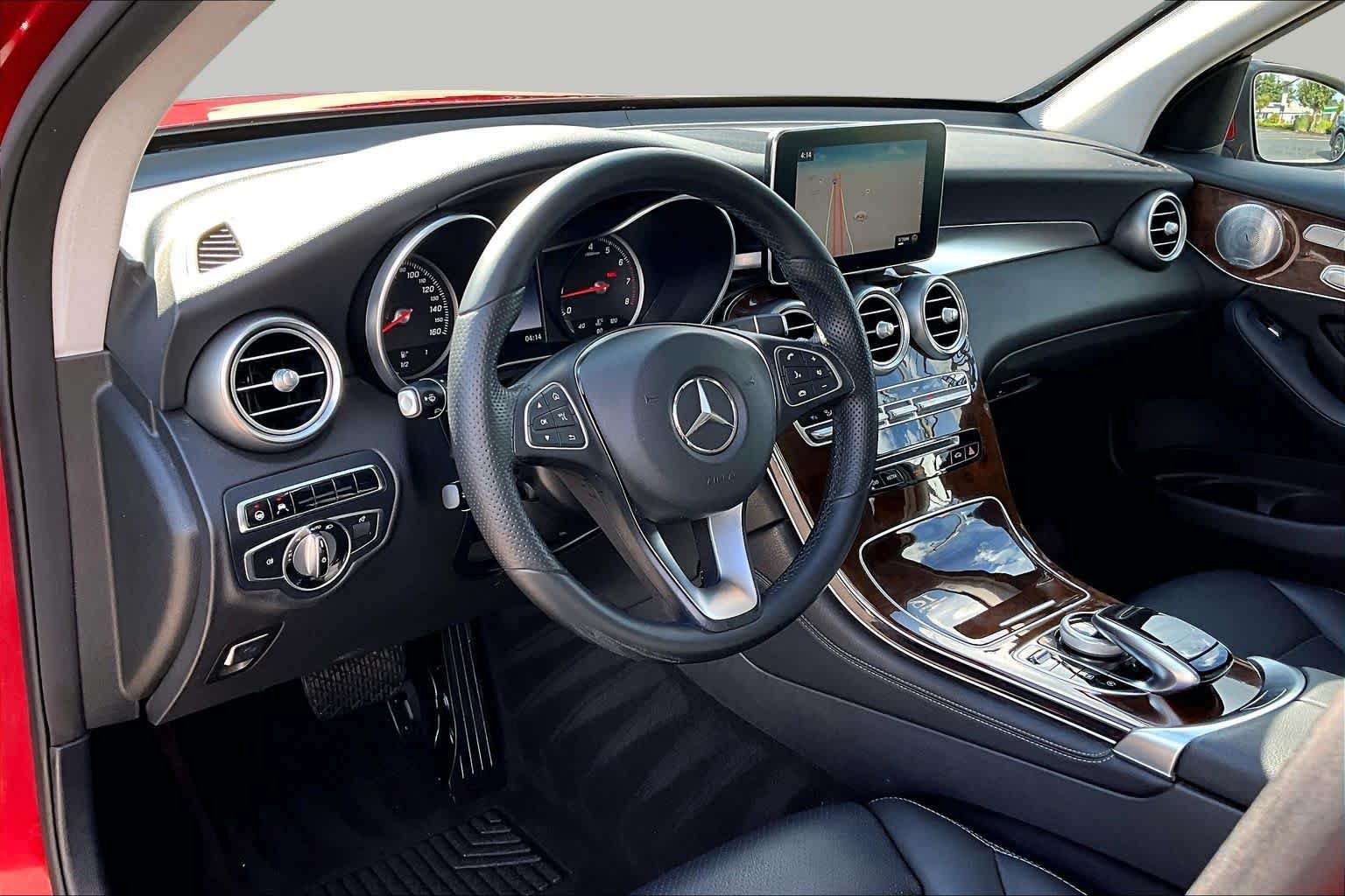 Used 2016 designo Cardinal Red Metallic Mercedes-Benz GLC 300 image 17