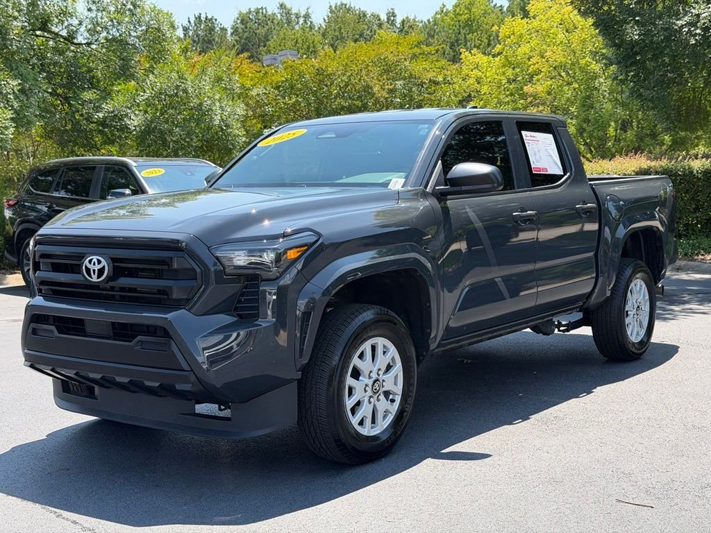 Certified Used 2025  Toyota SR image 9
