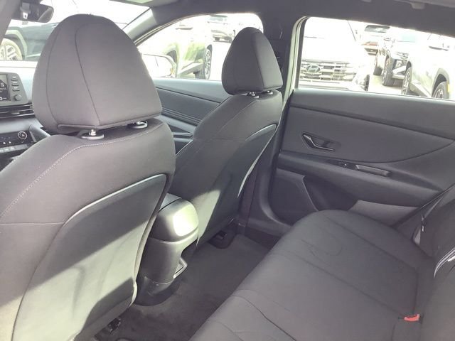 New 2026 White Hyundai SEL Sport image 18
