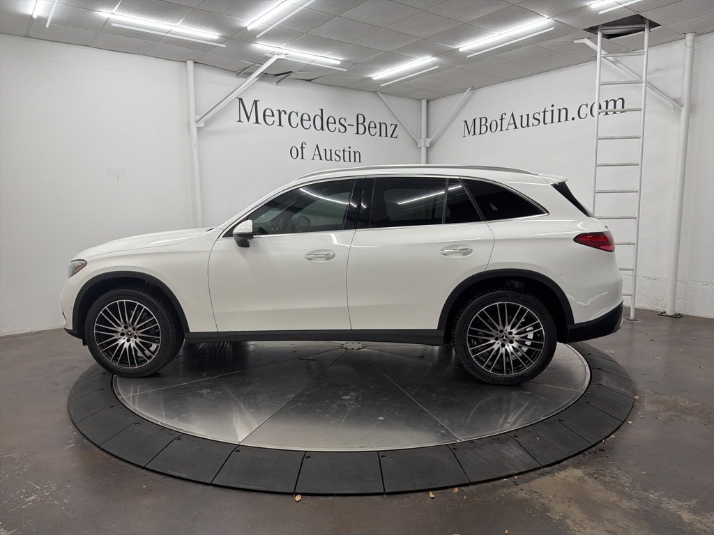 Certified Used 2026 White Mercedes-Benz GLC 300 image 4