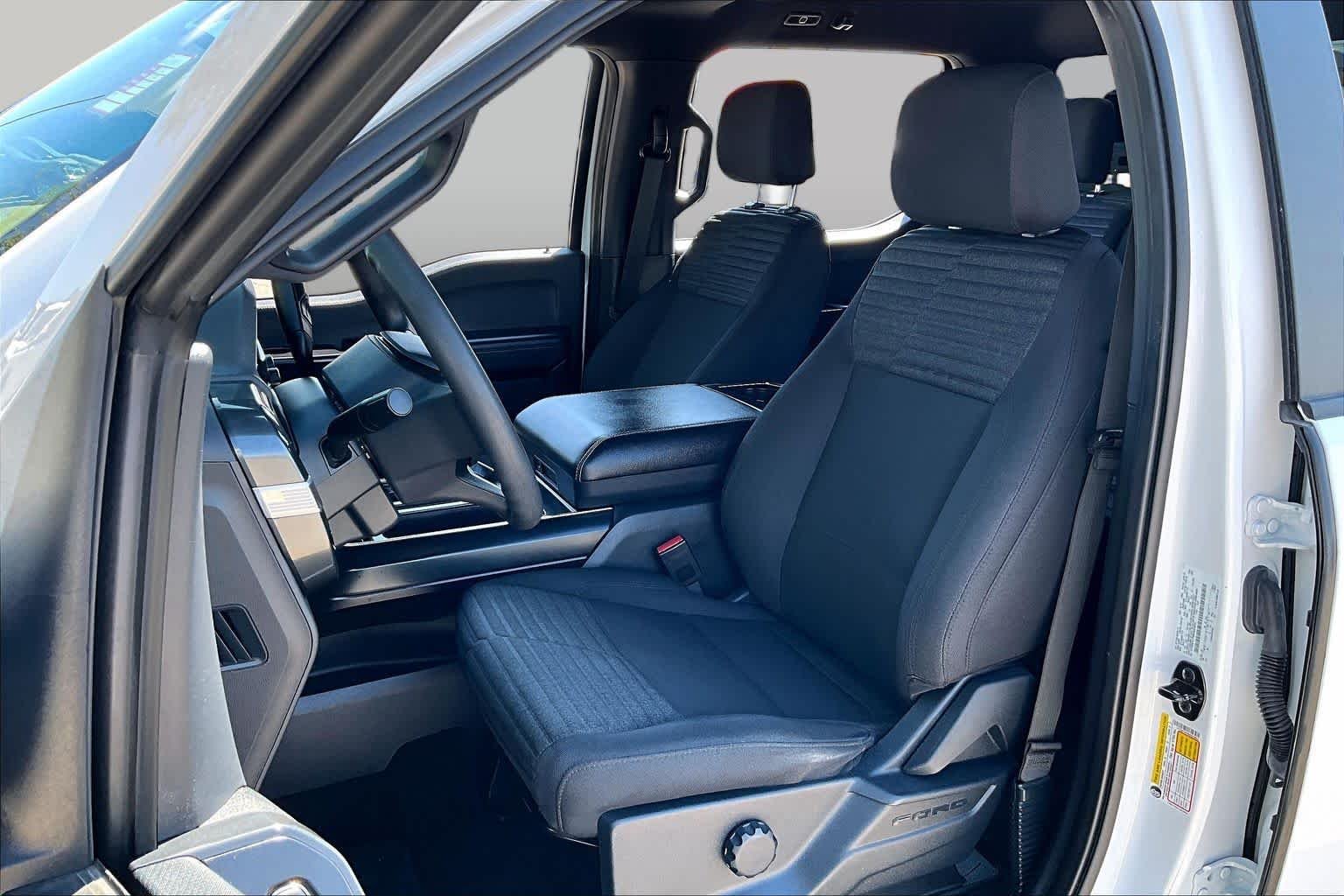 Used 2022 Oxford White Ford XL image 8