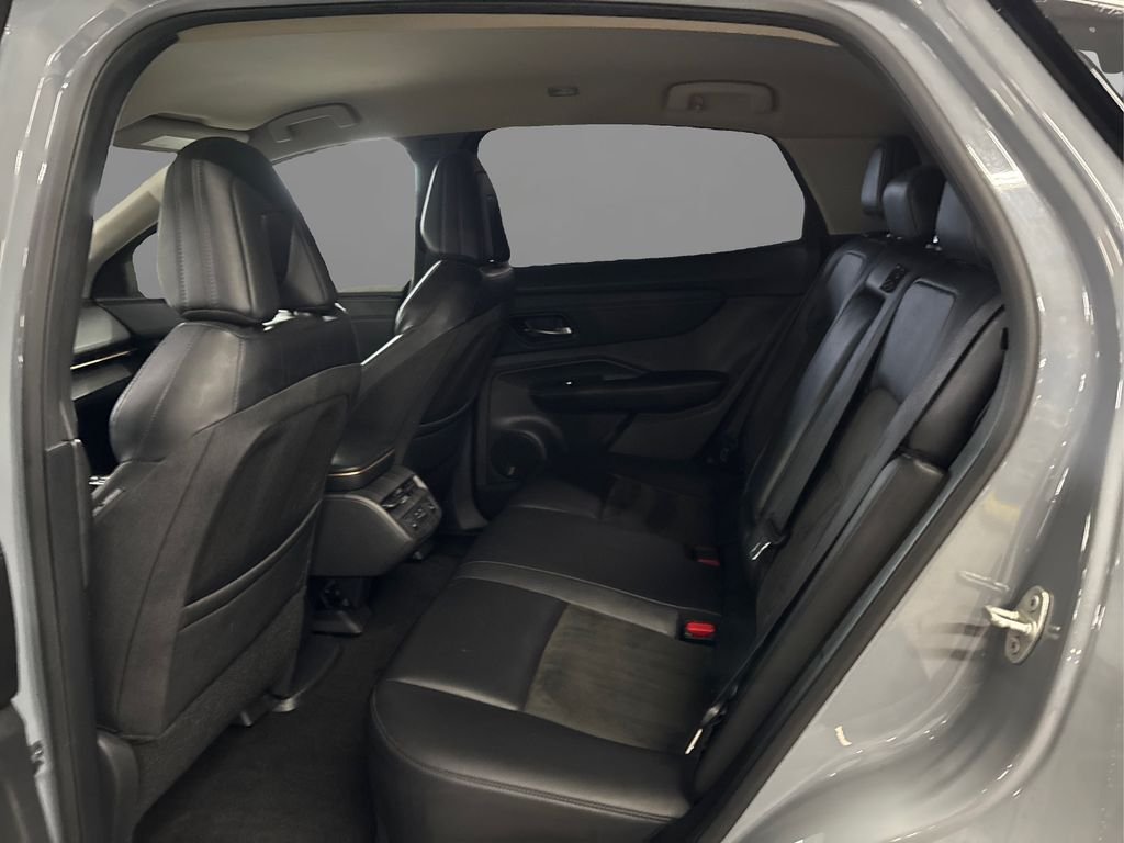 Used 2023 Gray Nissan ENGAGE image 10
