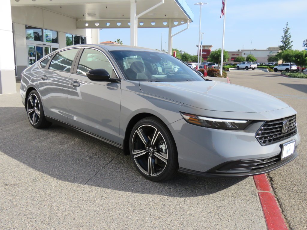New 2026 Urban Gray Pearl Honda Sport image 3