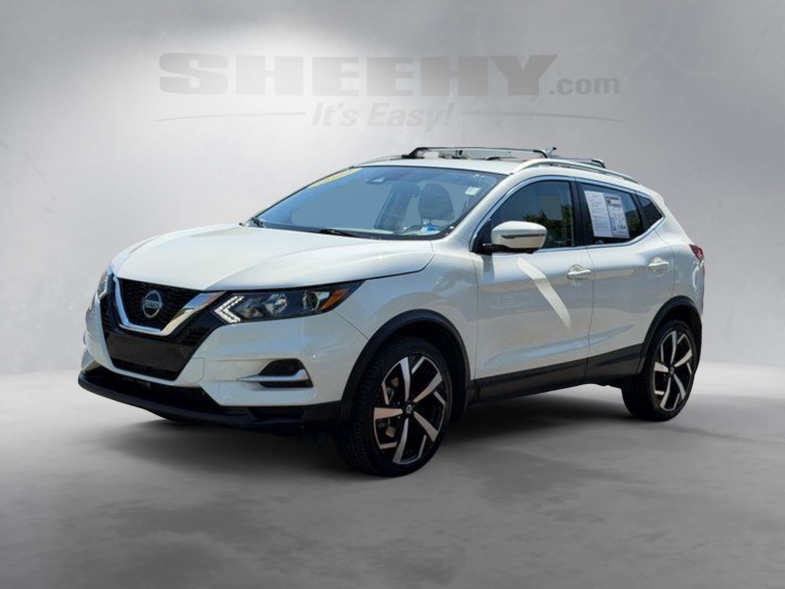Used 2022 White Nissan SL image 14